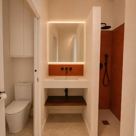 Atic Port Apartsuite Con Terraza * Tarragona